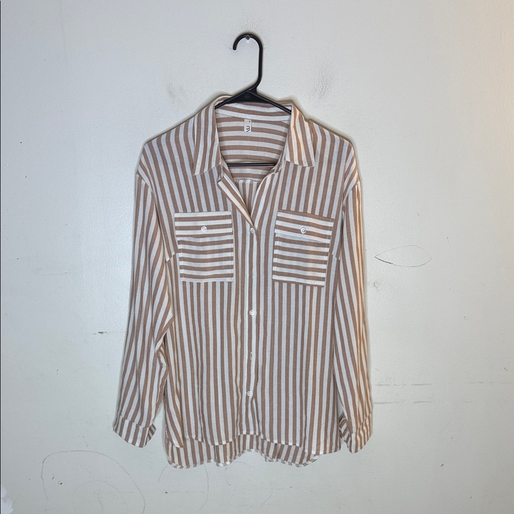 OMSJ Striped Tan and White Button-Up Shirt w/ Pocket Detail Size Medium